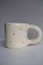 Load image into Gallery viewer, FLORAL TIT-TEA