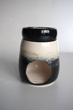 Load image into Gallery viewer, BLACK & GREY WAX BURNER
