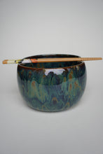 Load image into Gallery viewer, PEACOCK BOWL - *SECOND*
