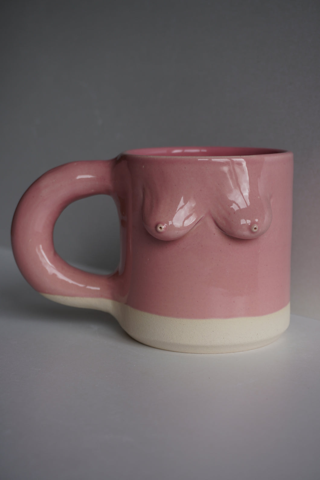 BLUSHED TIT-TEA