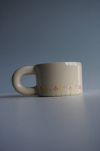 Load image into Gallery viewer, FLORAL COFFEE MUG
