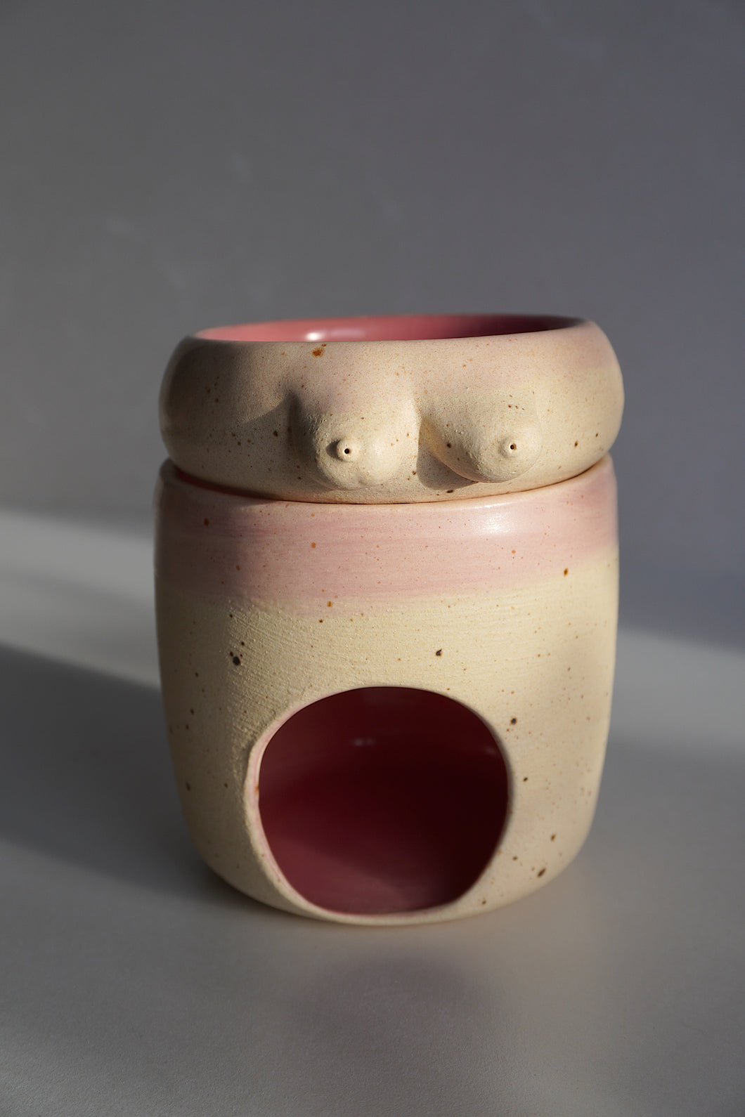 CREAM FRECKLE & PINK WAX BURNER WITH BOOBS OUTSIDE