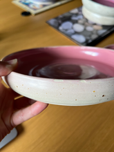 Load image into Gallery viewer, SET OF CREAM FRECKLE &amp; PINK BOWLS
